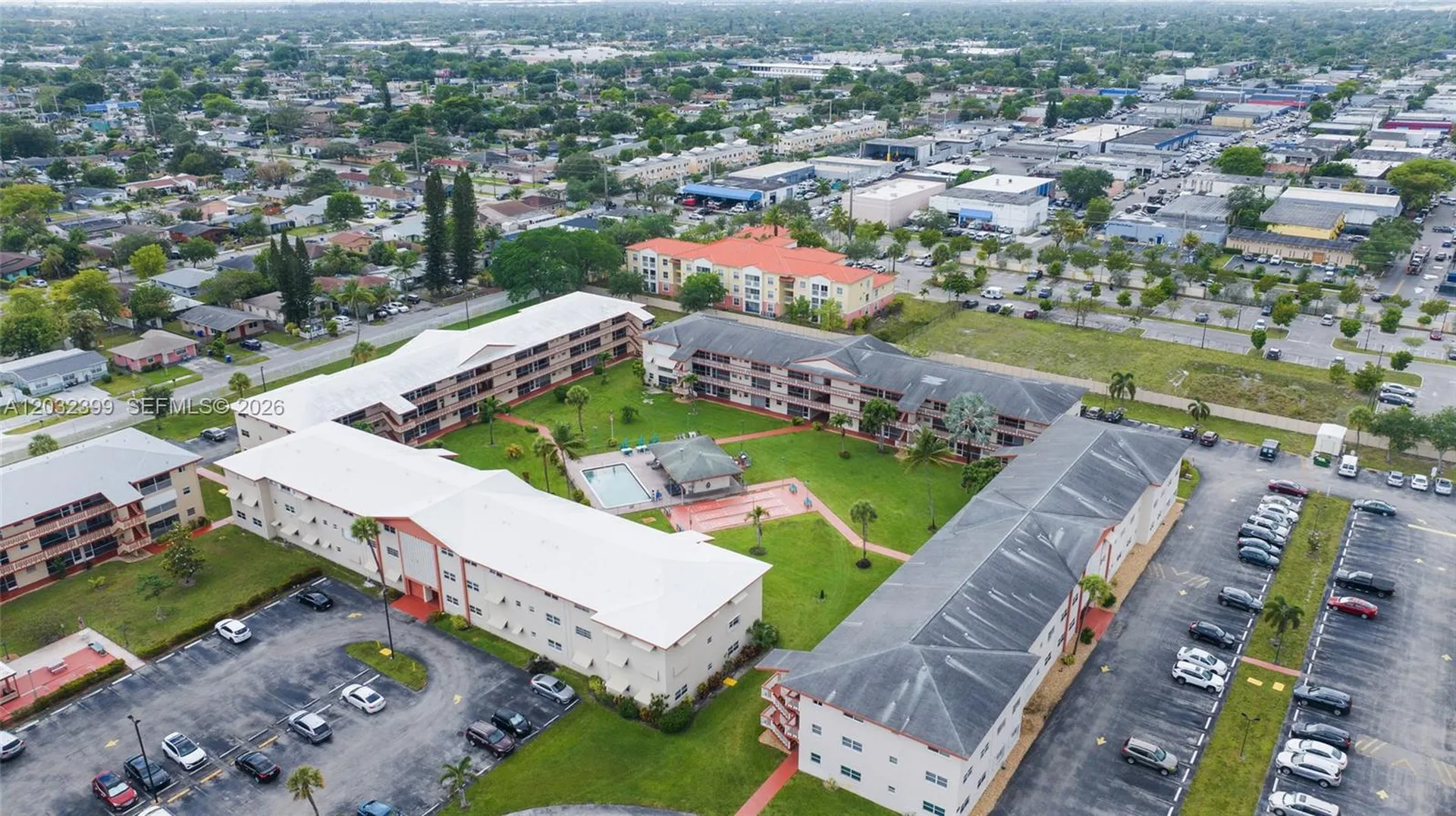 5300 Washington Street Hollywood FL 33021