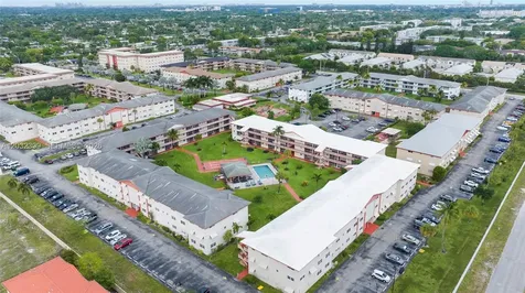 5300 Washington Street Hollywood FL 33021