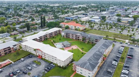 5300 Washington Street Hollywood FL 33021