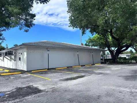 17280 NE 19th Avenue North Miami Beach FL 33162