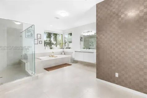 10286 NW 75th Terrace Doral FL 33178
