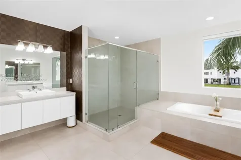 10286 NW 75th Terrace Doral FL 33178