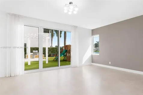 10286 NW 75th Terrace Doral FL 33178