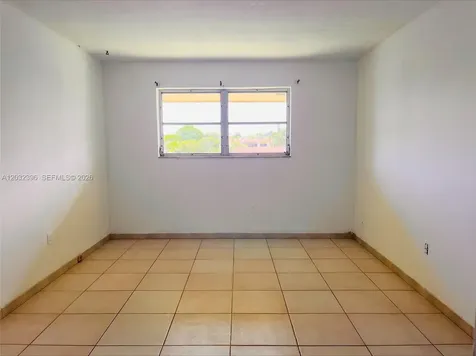 2880 NE 203rd Street Aventura FL 33180