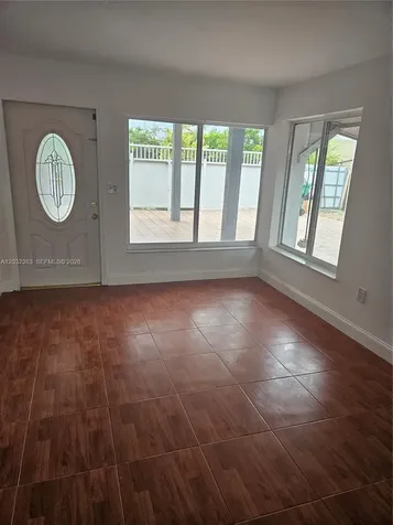 9890 NW 80th Place Hialeah Gardens FL 33016