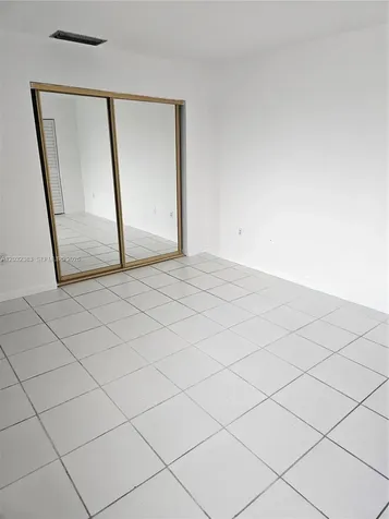 9890 NW 80th Place Hialeah Gardens FL 33016