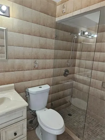 9890 NW 80th Place Hialeah Gardens FL 33016