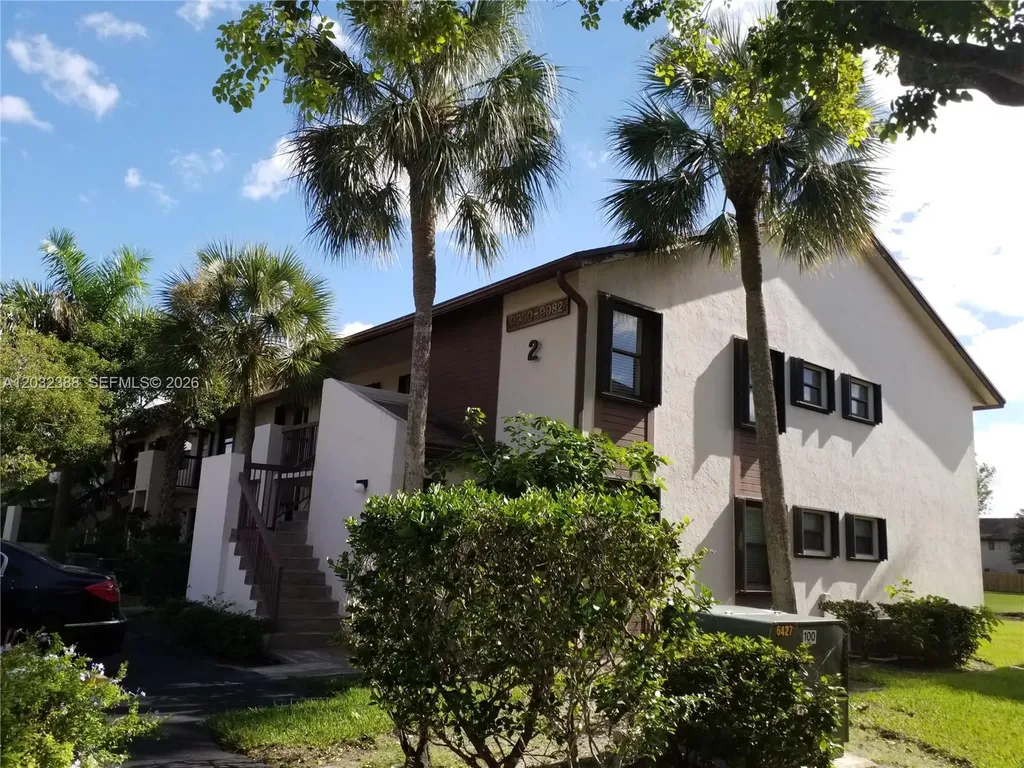 9982 Nob Hill Court Sunrise FL 33351