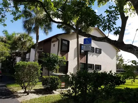 9982 Nob Hill Court Sunrise FL 33351