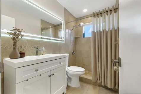 4621 Johnson Street Hollywood FL 33021