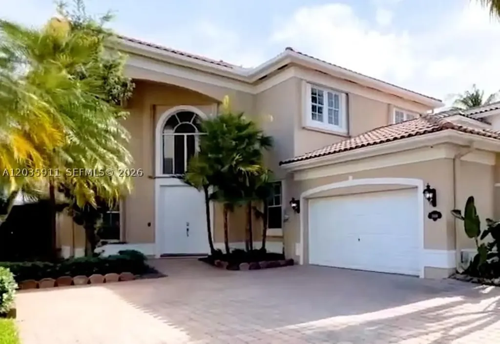 3944 194th Trail Sunny Isles Beach FL 33160