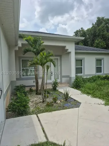 3642 32nd Avenue SE Naples FL 34117