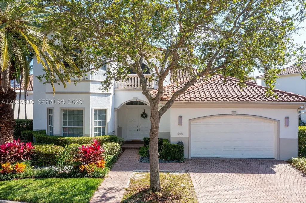 954 Sanibel Drive Hollywood FL 33019