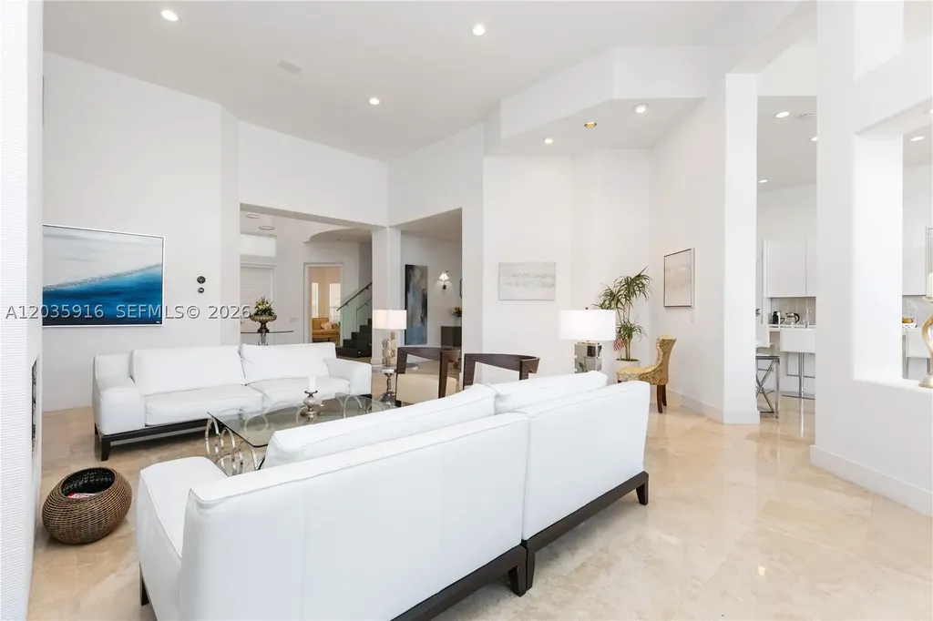 954 Sanibel Drive Hollywood FL 33019