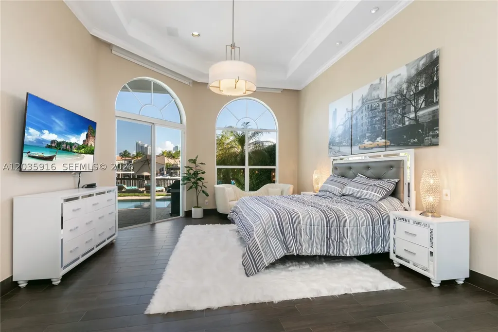 954 Sanibel Drive Hollywood FL 33019