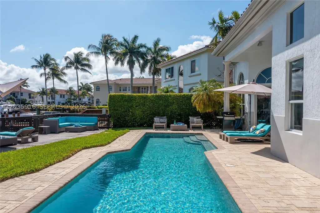 954 Sanibel Drive Hollywood FL 33019