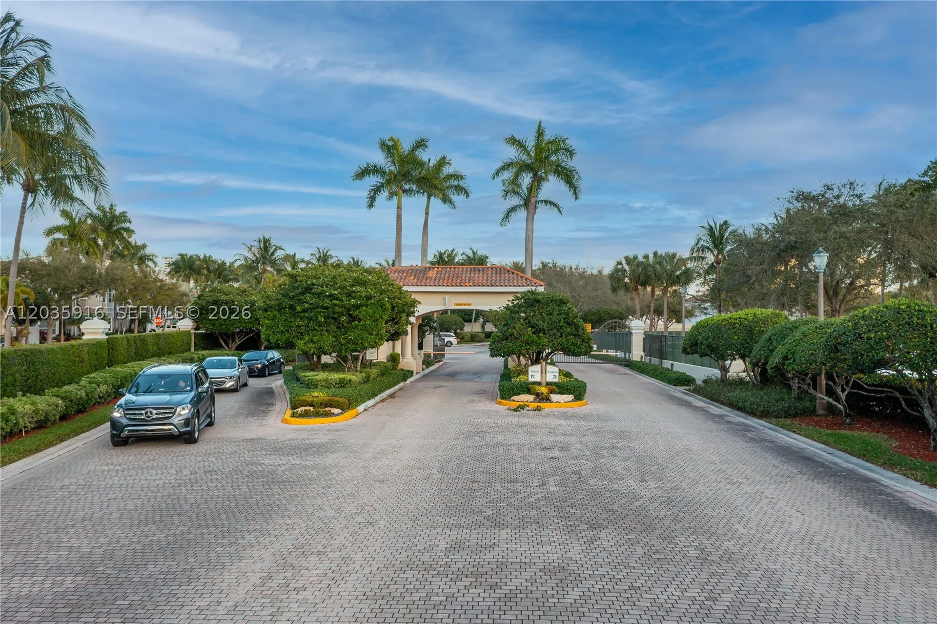 954 Sanibel Drive Hollywood FL 33019