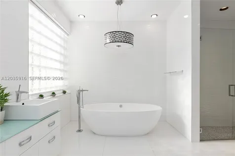 954 Sanibel Drive Hollywood FL 33019