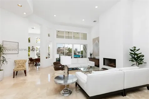 954 Sanibel Drive Hollywood FL 33019