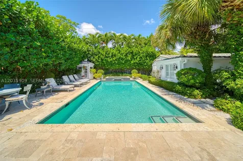 2534 Flamingo Drive Miami Beach FL 33140