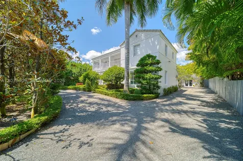 2534 Flamingo Drive Miami Beach FL 33140