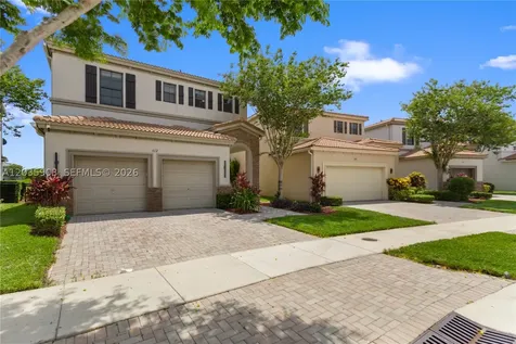 612 NE 193rd Street Miami FL 33179