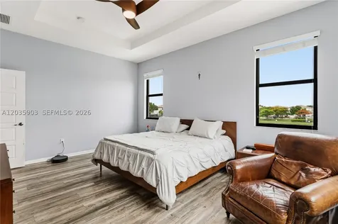 612 NE 193rd Street Miami FL 33179
