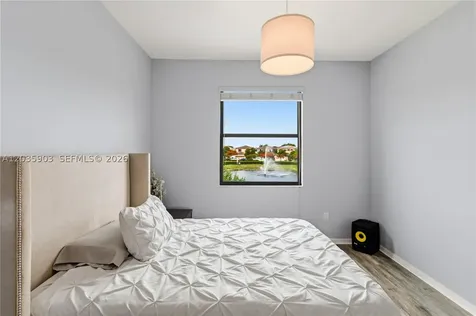 612 NE 193rd Street Miami FL 33179