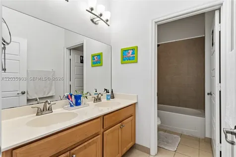 612 NE 193rd Street Miami FL 33179