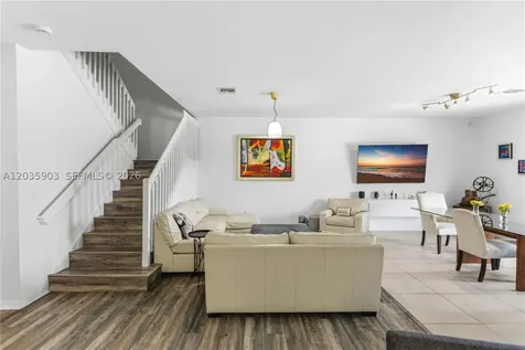 612 NE 193rd Street Miami FL 33179