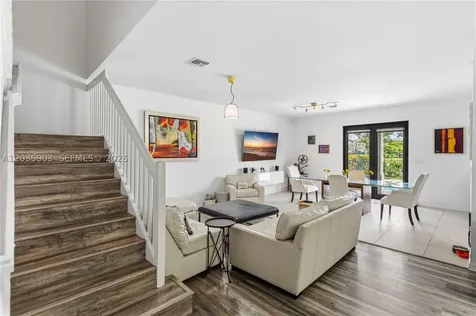 612 NE 193rd Street Miami FL 33179
