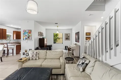 612 NE 193rd Street Miami FL 33179