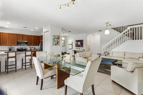612 NE 193rd Street Miami FL 33179