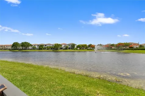 612 NE 193rd Street Miami FL 33179