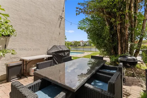 612 NE 193rd Street Miami FL 33179