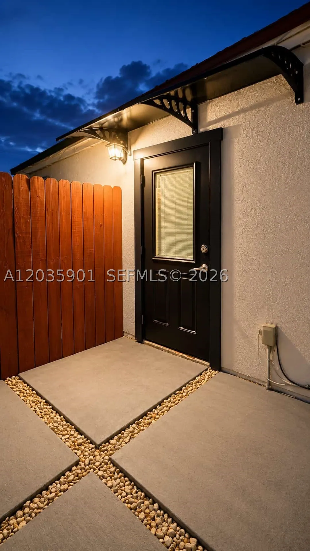 1310 N 70th Way Hollywood FL 33024