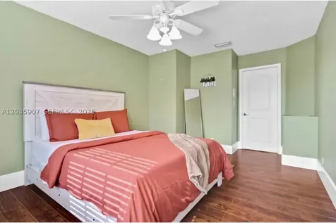 1333 SW 175th Way Pembroke Pines FL 33029