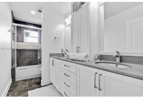 1333 SW 175th Way Pembroke Pines FL 33029