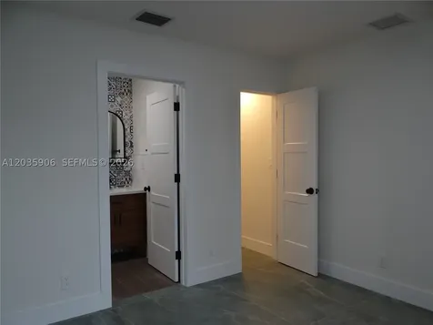 5980 SW 40th Avenue Dania Beach FL 33312