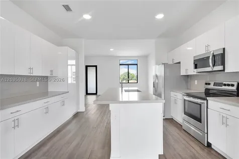 440 E 16th Street Hialeah FL 33010