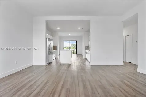 440 E 16th Street Hialeah FL 33010