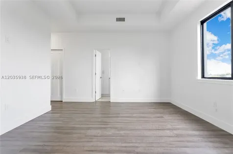 440 E 16th Street Hialeah FL 33010