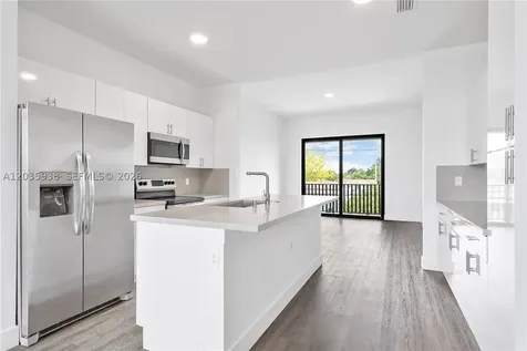 440 E 16th Street Hialeah FL 33010