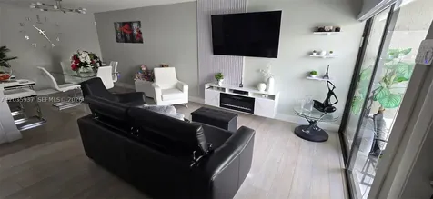 15370 SW 104th Terrace Miami FL 33196