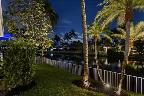 11021 Redhawk Street Plantation FL 33324
