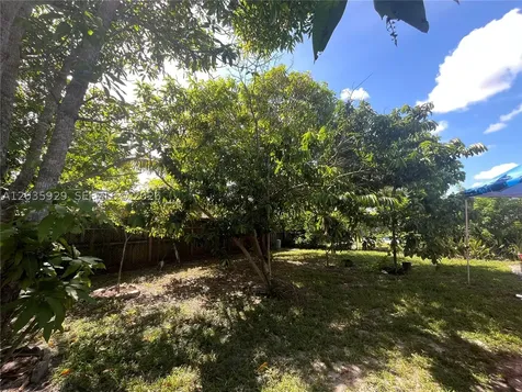 314 SW 79th Way North Lauderdale FL 33068