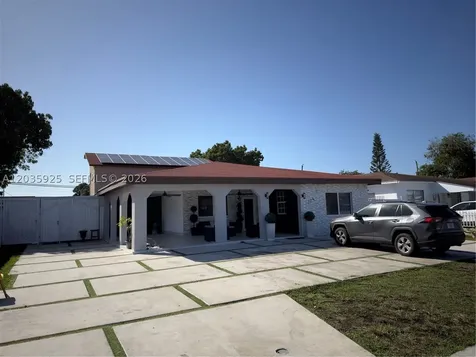 224 E 42nd Street Hialeah FL 33013