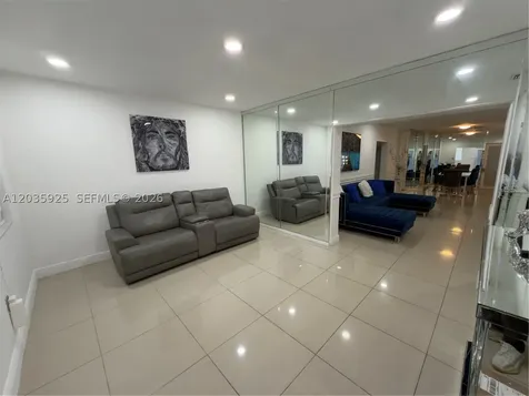 224 E 42nd Street Hialeah FL 33013