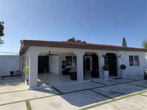 224 E 42nd Street Hialeah FL 33013