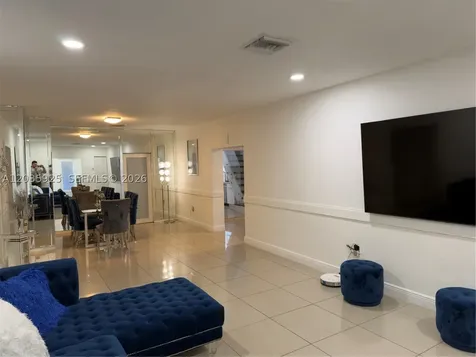 224 E 42nd Street Hialeah FL 33013